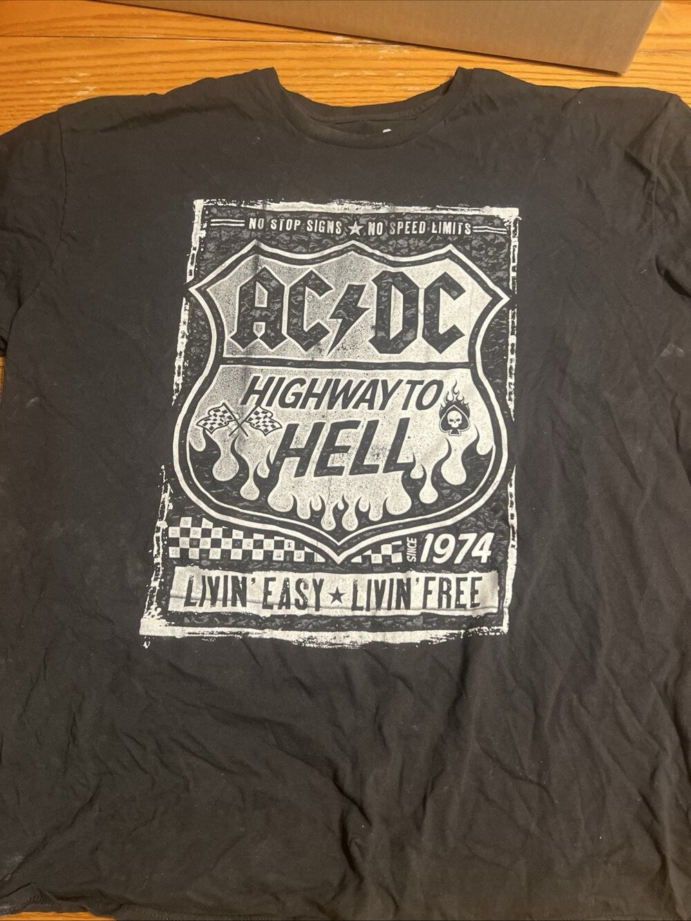 AC/DC Highway To Hell T-Shirt Men’s XXL Black Rock Band Graphic